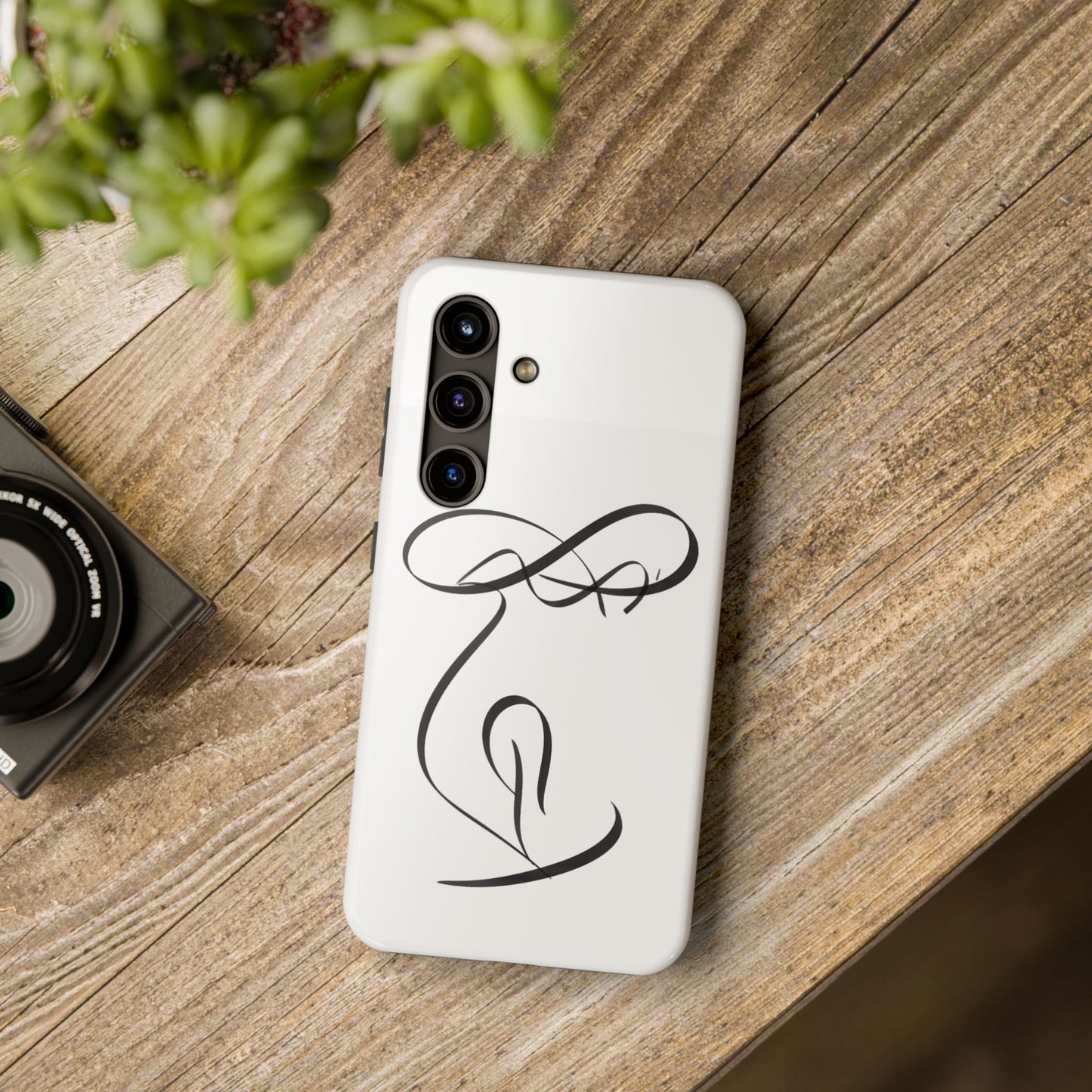 Handwritten Farsi Calligraphy 'Hiich' Design