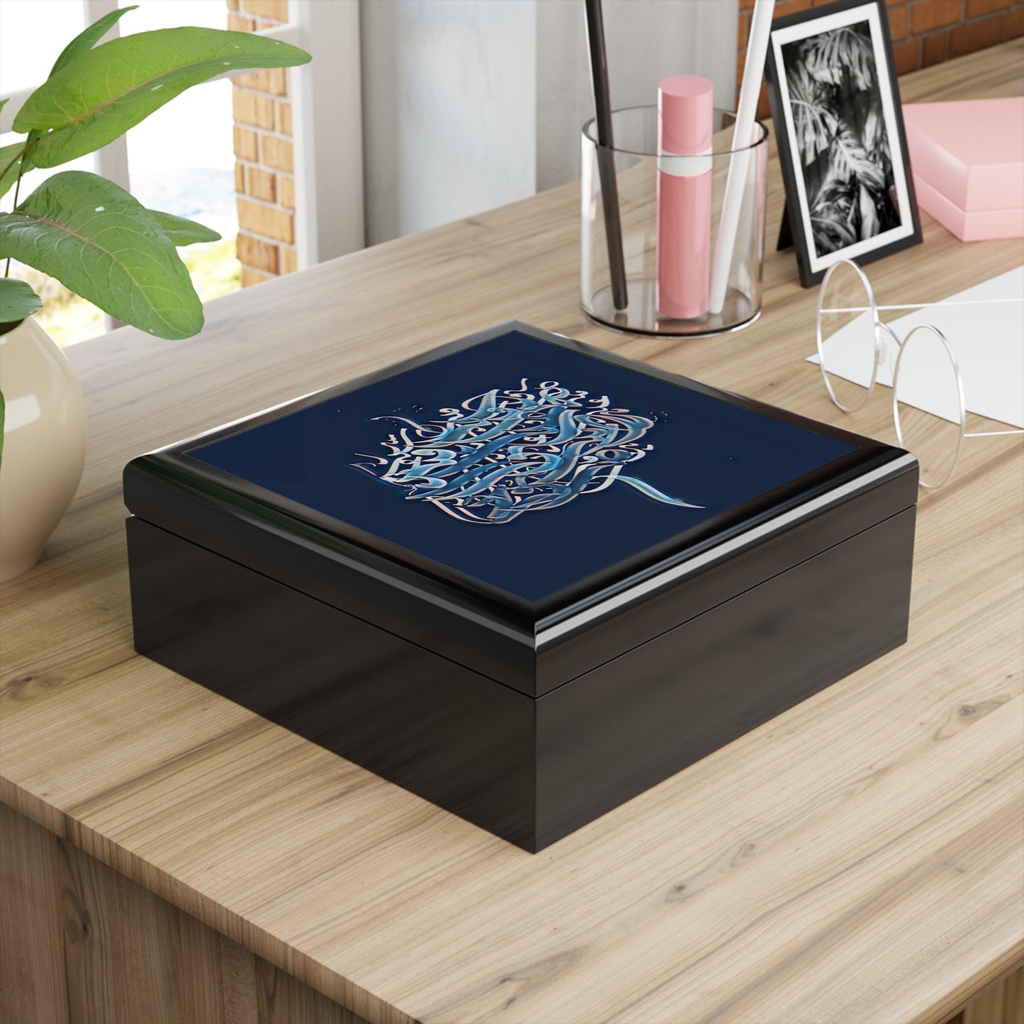 Detailed Calligraphy Beauty Jewelry Organizer.